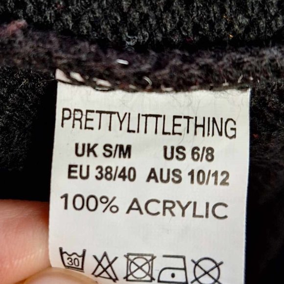 Pretty Little Thing Black Knit Ribbed V-Neck Long Sleeve Sweater Size Small - Picture 5 of 8